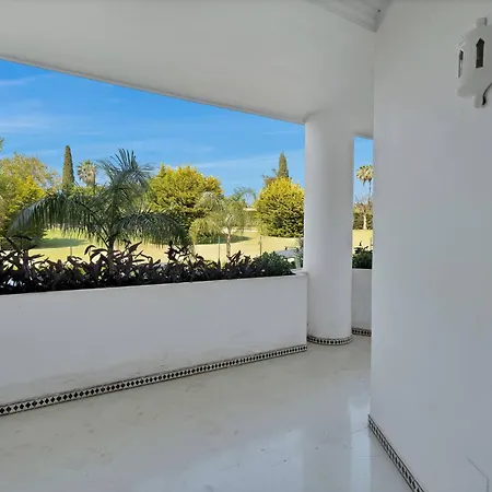 Lujoso Y Moderno Piso Con Piscina Cerca Del Campo De Golf En Guadalmina Alta - Quetzal 54 דירה